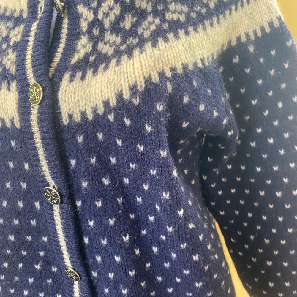 Woolrich Dark Blue Cream Patterned Cardigan - Picture 3 of 7